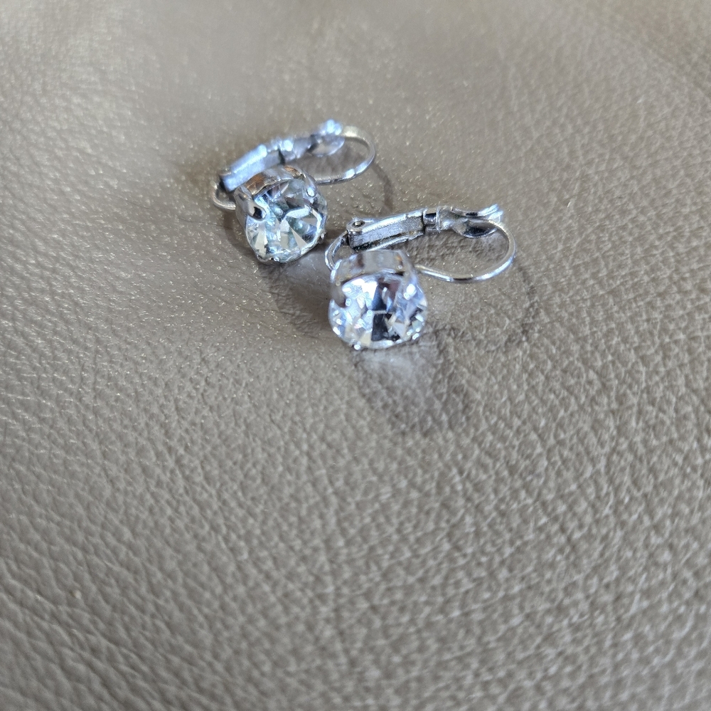 Sabika drop earrings